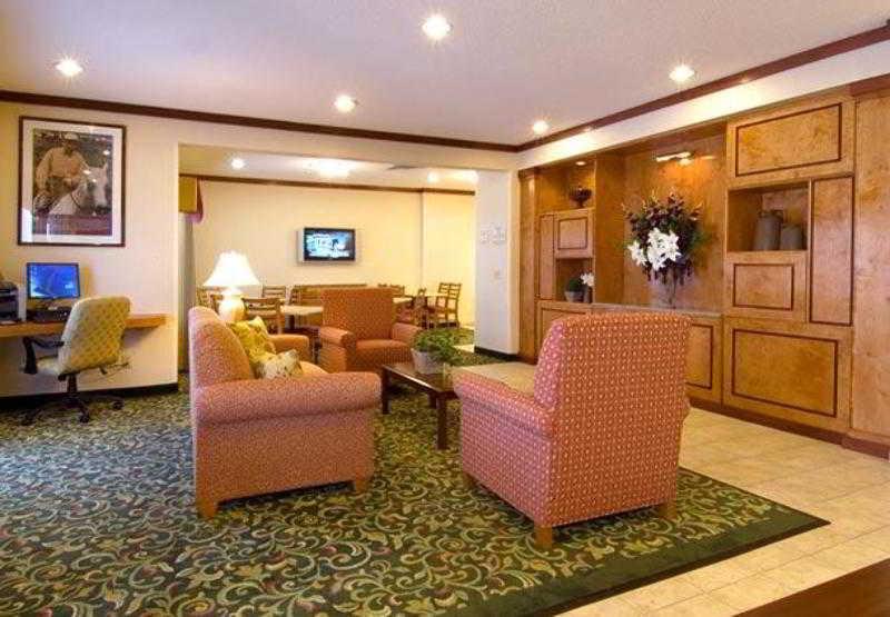 Fairfield Inn & Suites Austin University Area Beltér fotó